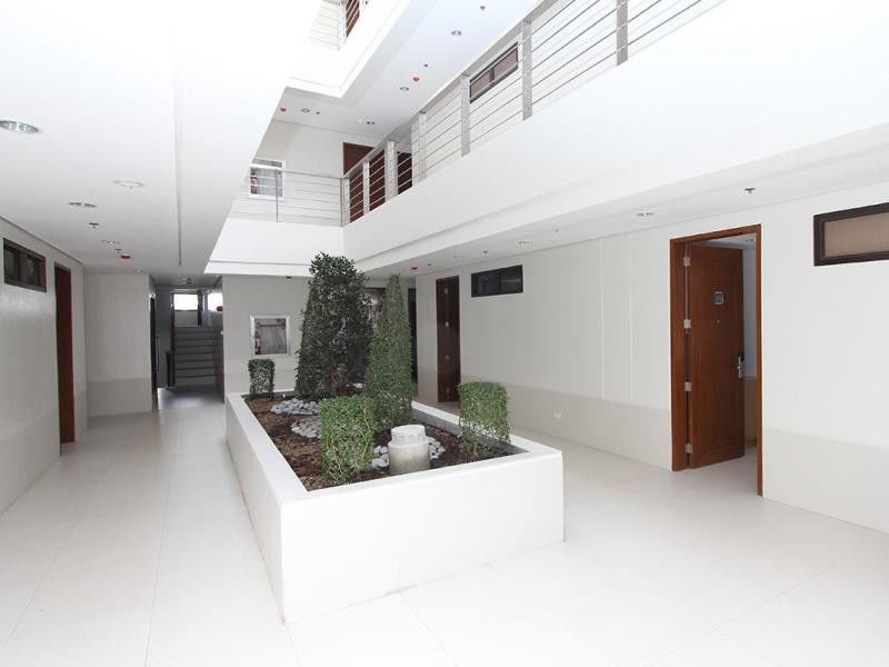 Crown Regency Courtyard Resort Balabag  Exterior photo