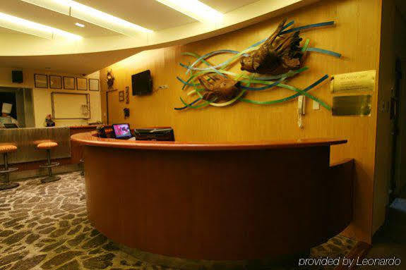 Crown Regency Courtyard Resort Balabag  Exterior photo